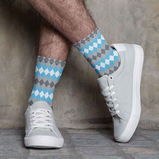 demiboy socks, discreet diamond pattern 